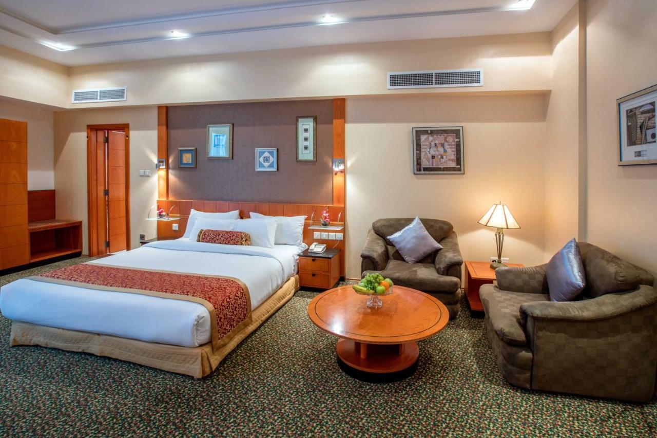 Gulf Court Hotel Manama Eksteriør bilde